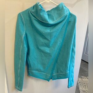 Lululemon Ivivva Girls Stretch N’ Recovery Wrap Jacket Cardigan - size 10 Blue